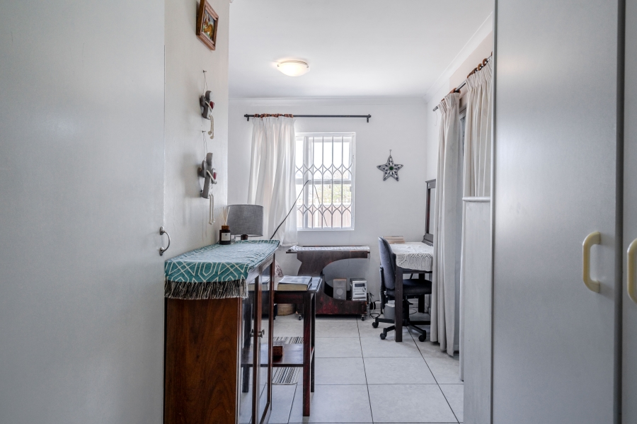 4 Bedroom Property for Sale in Northshore Western Cape